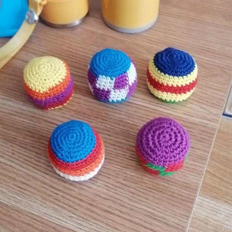 Kids Outdoor Toys B&Q - Zufälliger 1er-Pack 5cm weiche handgefertigte Säcke