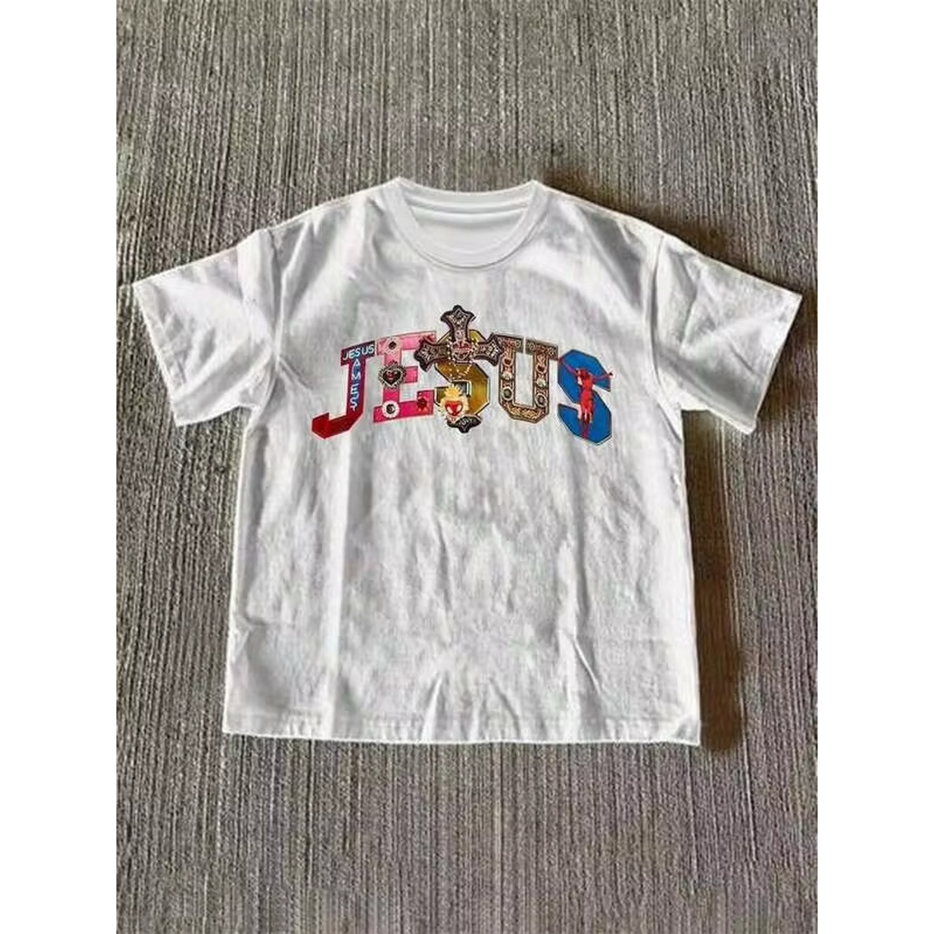 Kids Outdoor Adventure - Buntes und bequemes Kinder-Kurzarm-T-Shirt – perfekt